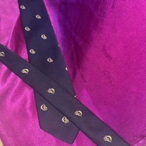 Nautical navy blue tie by House of Tuscany
Like new